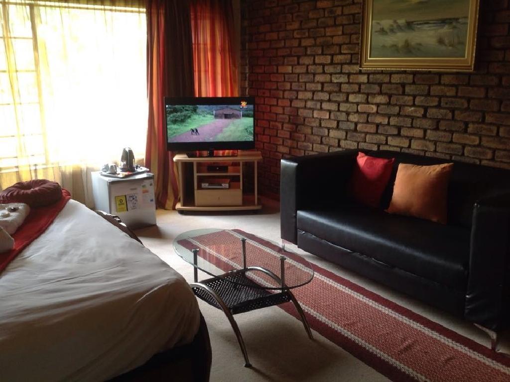 Royal Olympia Lodges & Safaris Rsa Sandton Bagian luar foto